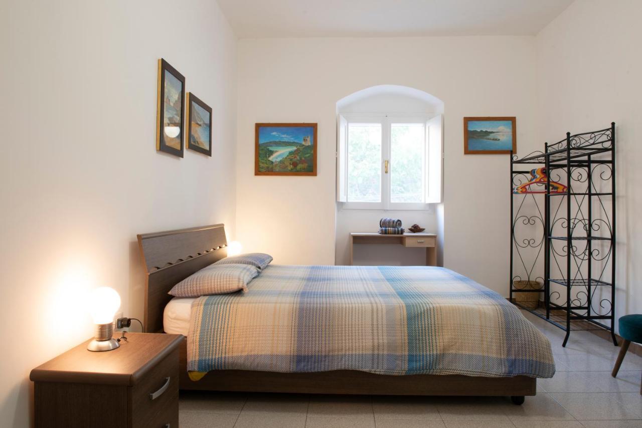 Bed and Breakfast B.I.C. Сассарі Екстер'єр фото